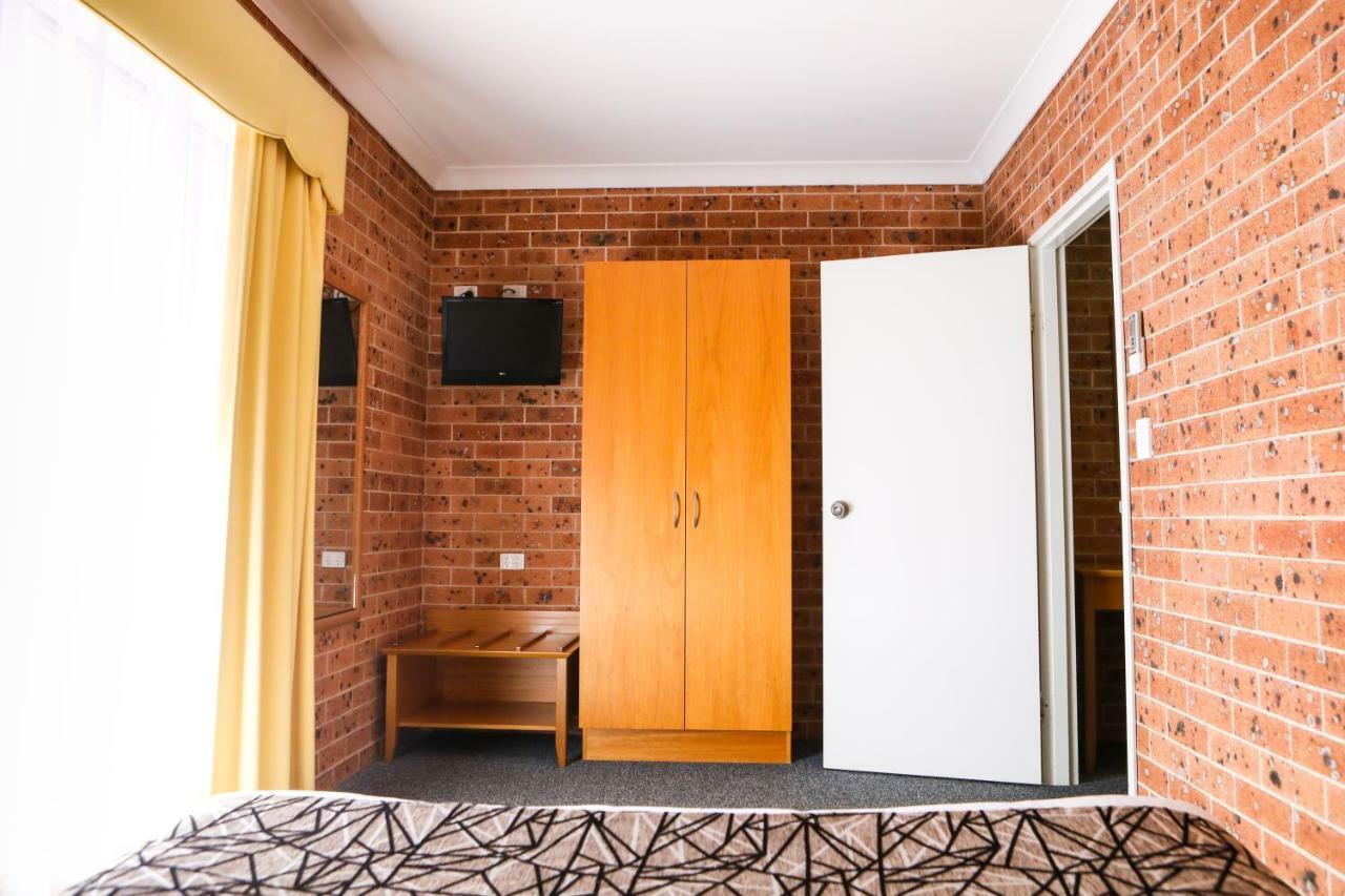 Akuna Motor Inn And Apartments Dubbo Exterior photo